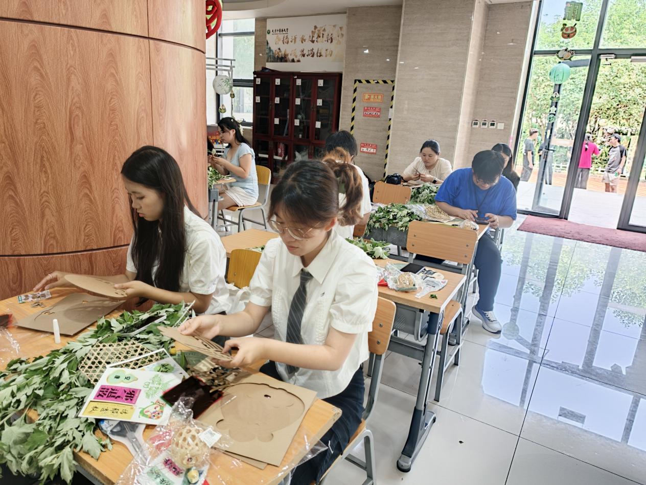 为弘扬中华优秀传统文化