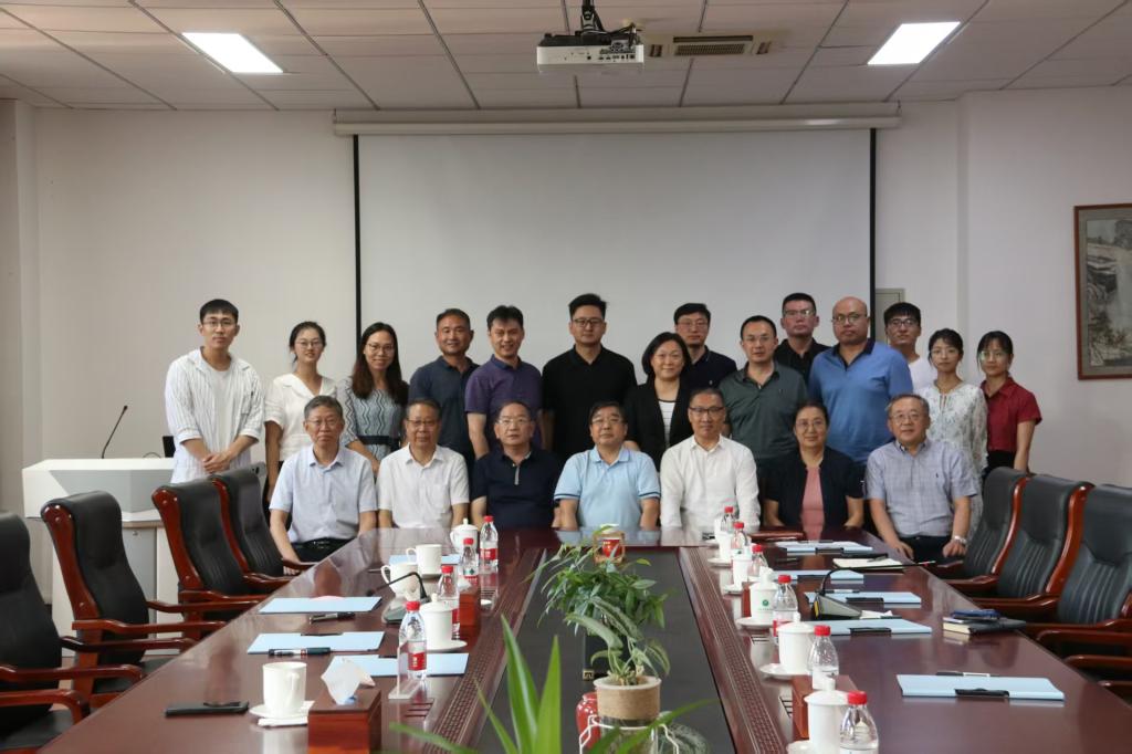 临床与标准化研究支撑力量